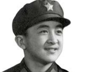 黄宏爆料当兵视频,揭秘军旅生活点滴  第1张